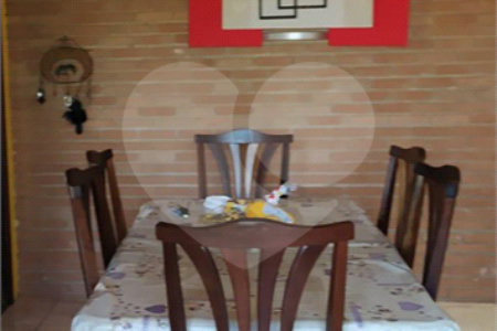 Chácara à venda com 3 quartos, sendo 1 suíte,  em Jardim Estância Brasil, Atibaia, SP
