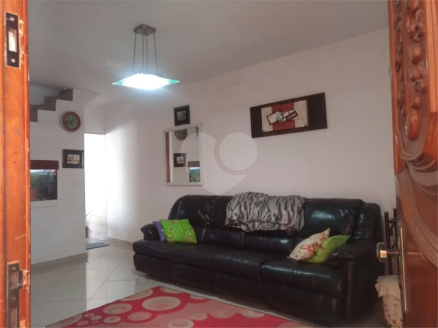 Sobrado à venda com 3 quartos, sendo 1 suíte,  em Tremembé, São Paulo, SP