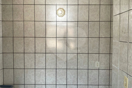 Apartamento para alugar com 2 quartos em Jardim Adriane, Itaquaquecetuba, SP