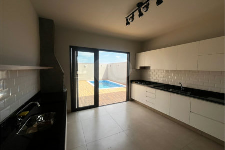 Casa à venda com 3 quartos, sendo 1 suíte, em Terras de Santo Antônio, Itapetininga, SP