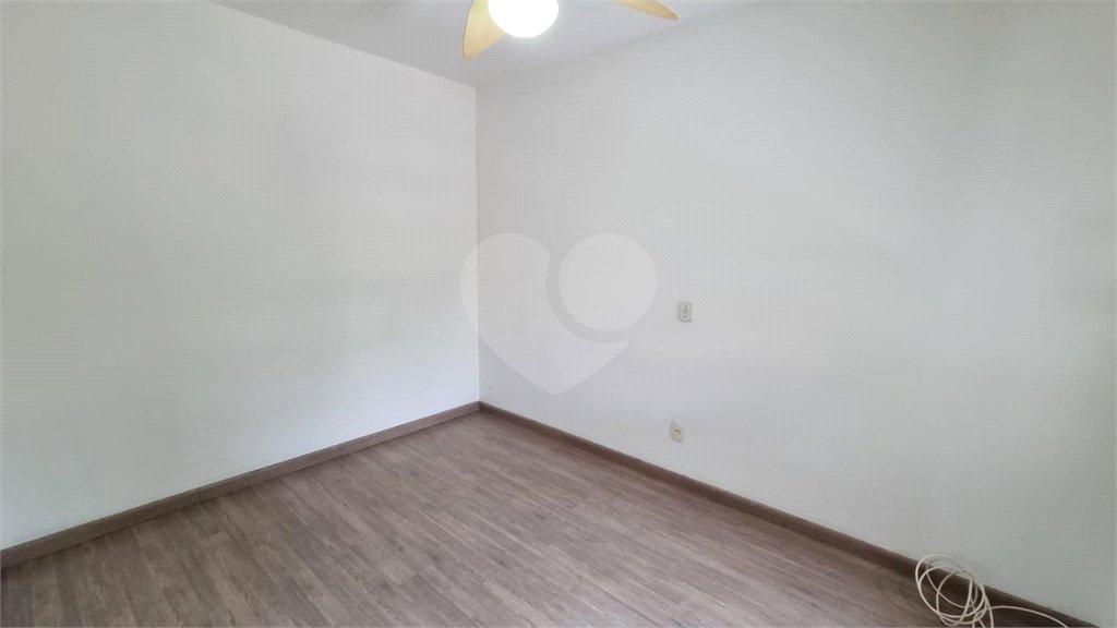 Casa à venda com 3 quartos, sendo 1 suíte,  no condomínio Residencial Villagio, São Paulo - SP
