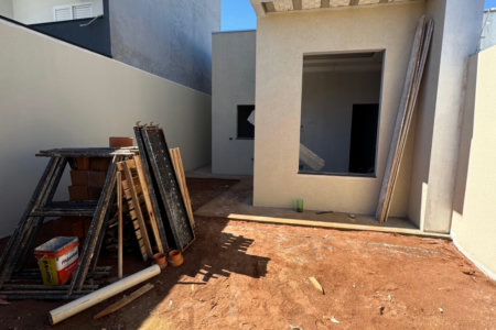 Casa à venda com 2 quartos, sendo 1 suíte,  em Nova Três Lagoas, Três Lagoas, MS