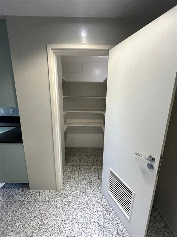 Apartamento para alugar com 4 suítes em Jardim Morumbi, São Paulo, SP