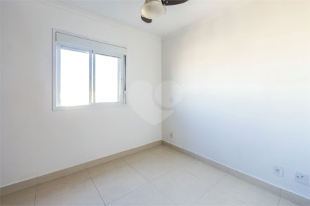 Apartamento à venda com 3 quartos, sendo 1 suíte, em Jardim Parque Morumbi, São Paulo, SP