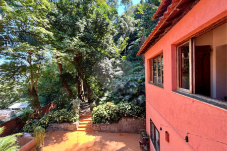 Casa à venda com 4 quartos, sendo 1 suíte, em Lagoa, Rio de Janeiro, RJ
