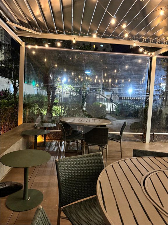 Apartamento à venda com 3 suítes em Campo Belo, São Paulo, SP