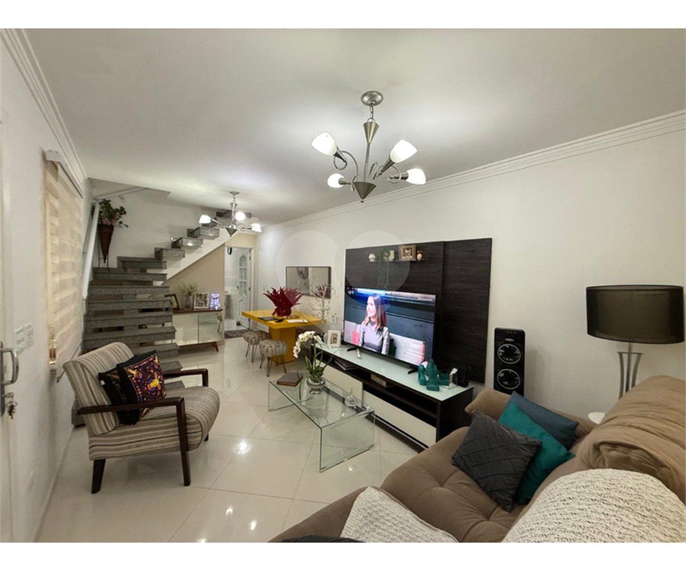 Sobrado à venda com 3 quartos, sendo 1 suíte, em Tremembé, São Paulo, SP