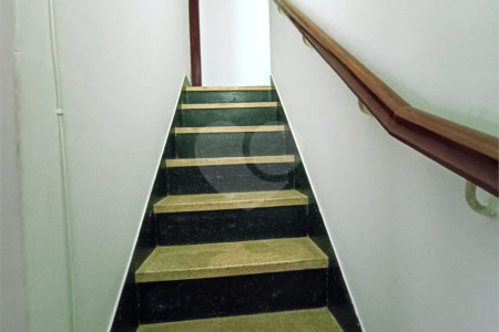 Sobrado à venda com 3 quartos em Chora Menino, São Paulo, SP