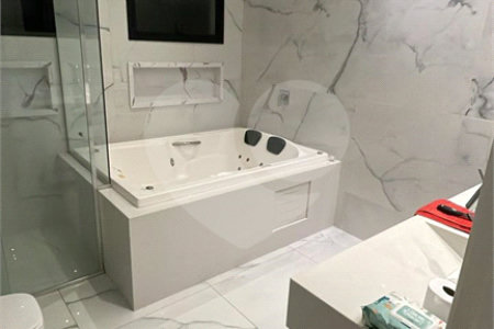Casa à venda com 4 suítes no condomínio Veneza, Mogi das Cruzes - SP