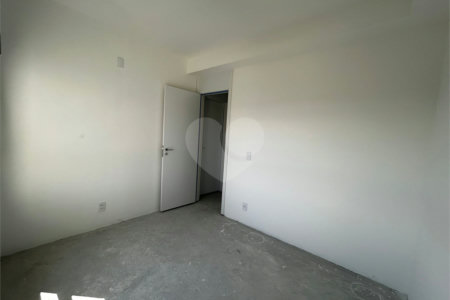 Apartamento à venda com 3 suítes em Vila Clementino, São Paulo, SP