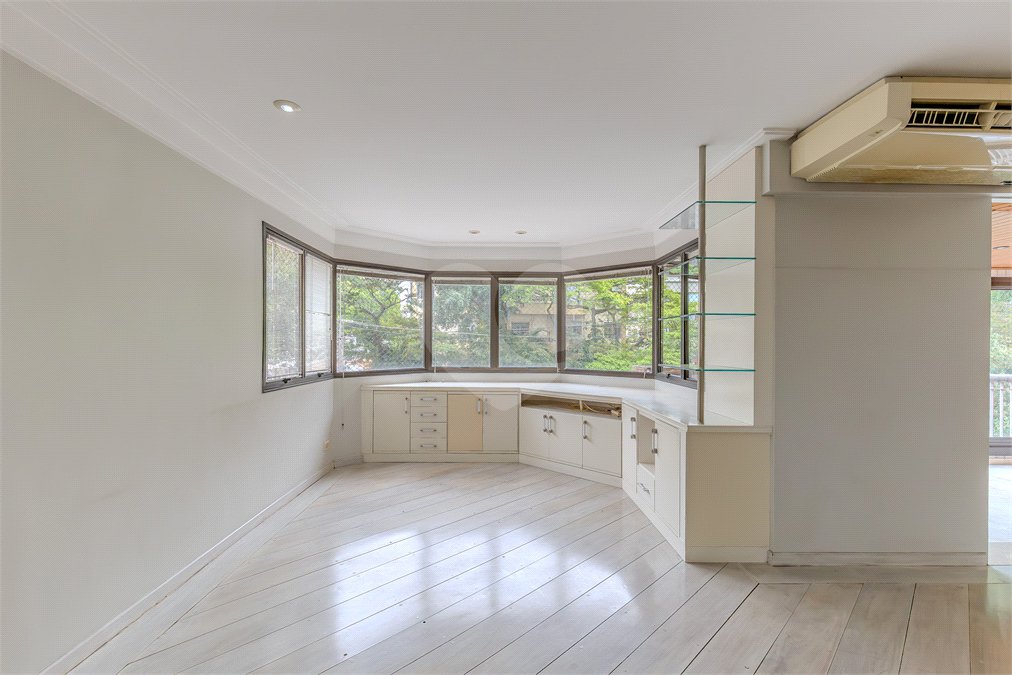 Apartamento à venda com 4 suítes em Moema, São Paulo, SP