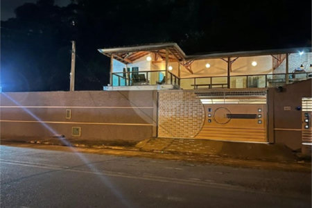 Sobrado à venda com 3 quartos, sendo 2 suítes,  em Jardim Alvinópolis Ii, Atibaia, SP