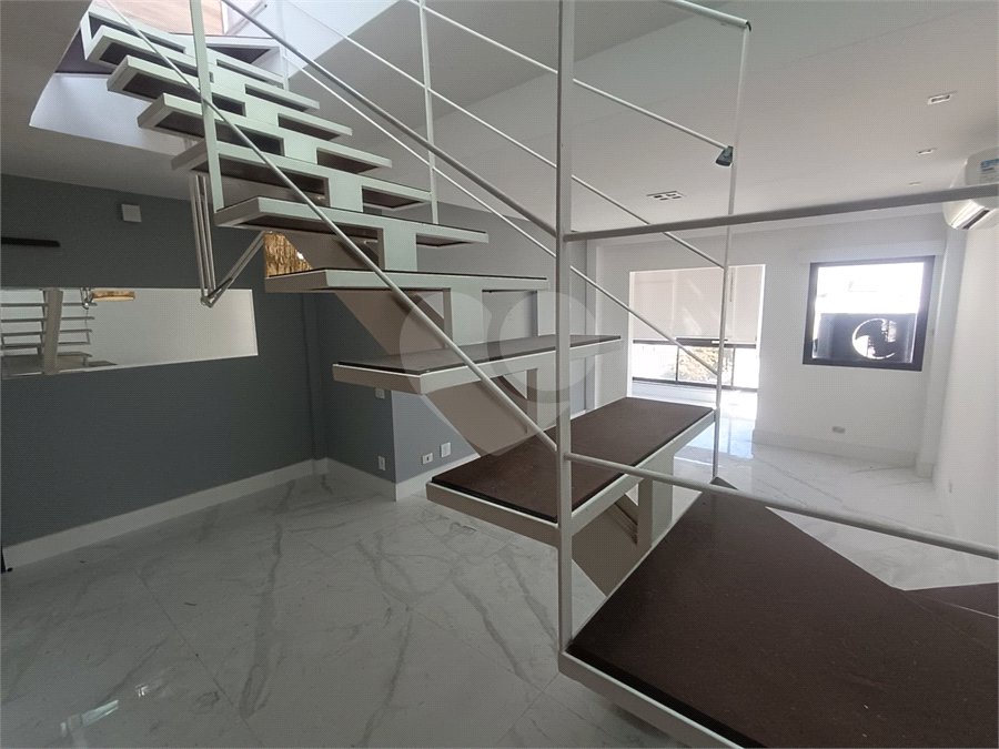 Cobertura à venda com 3 quartos, sendo 2 suítes, em Tijuca, Rio de Janeiro, RJ