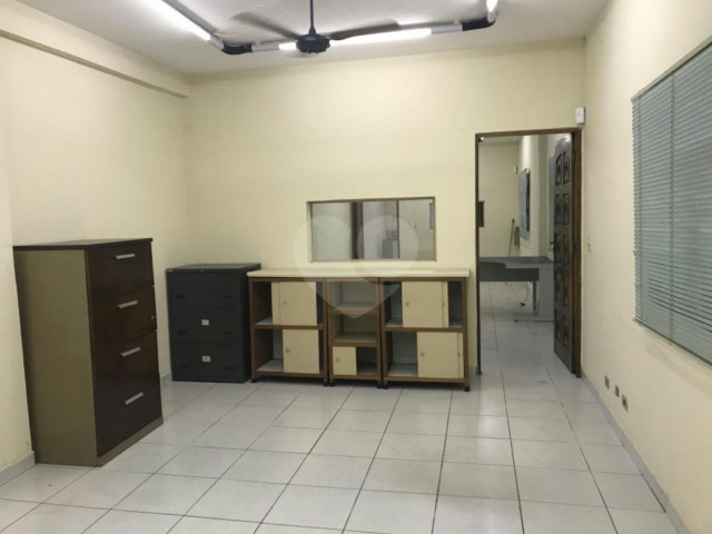 Sobrado à venda ou para alugar com 3 quartos em Vila Mariana, São Paulo, SP