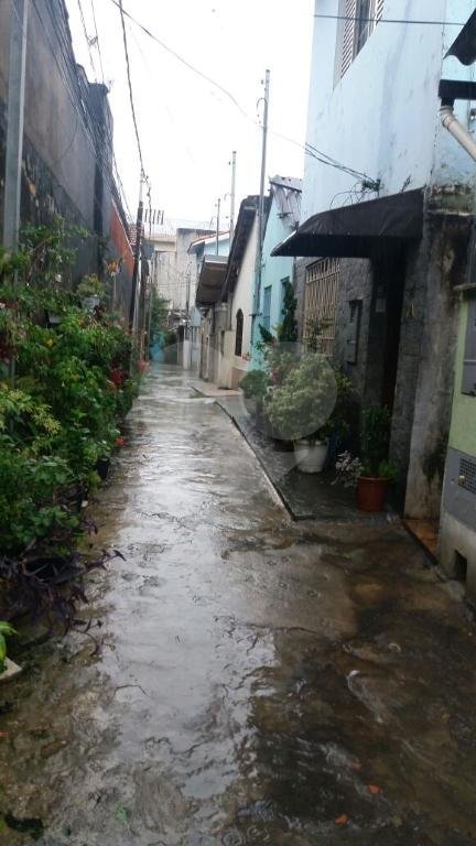Casa à venda com 2 quartos, sendo 1 suíte, no condomínio Travessa Carmem Lúcia Carneiro,88, São Paulo - SP