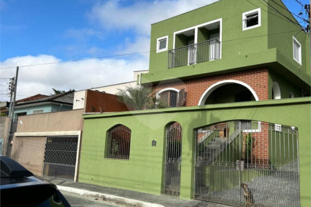 Sobrado à venda com 5 quartos, sendo 4 suítes, em Planalto Paulista, São Paulo, SP