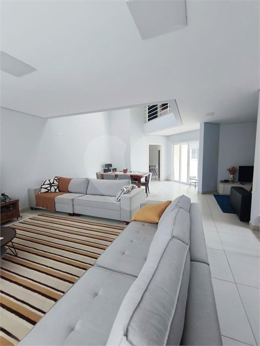 Casa à venda com 3 suítes no condomínio Piemonte, Vinhedo - SP