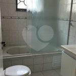 Casa para alugar com 3 suítes no condomínio Jardim Siriema, Atibaia - SP