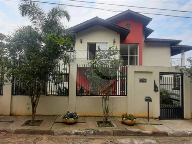 Condomínio à venda com 3 suítes em Caraguatá, Mairiporã, SP