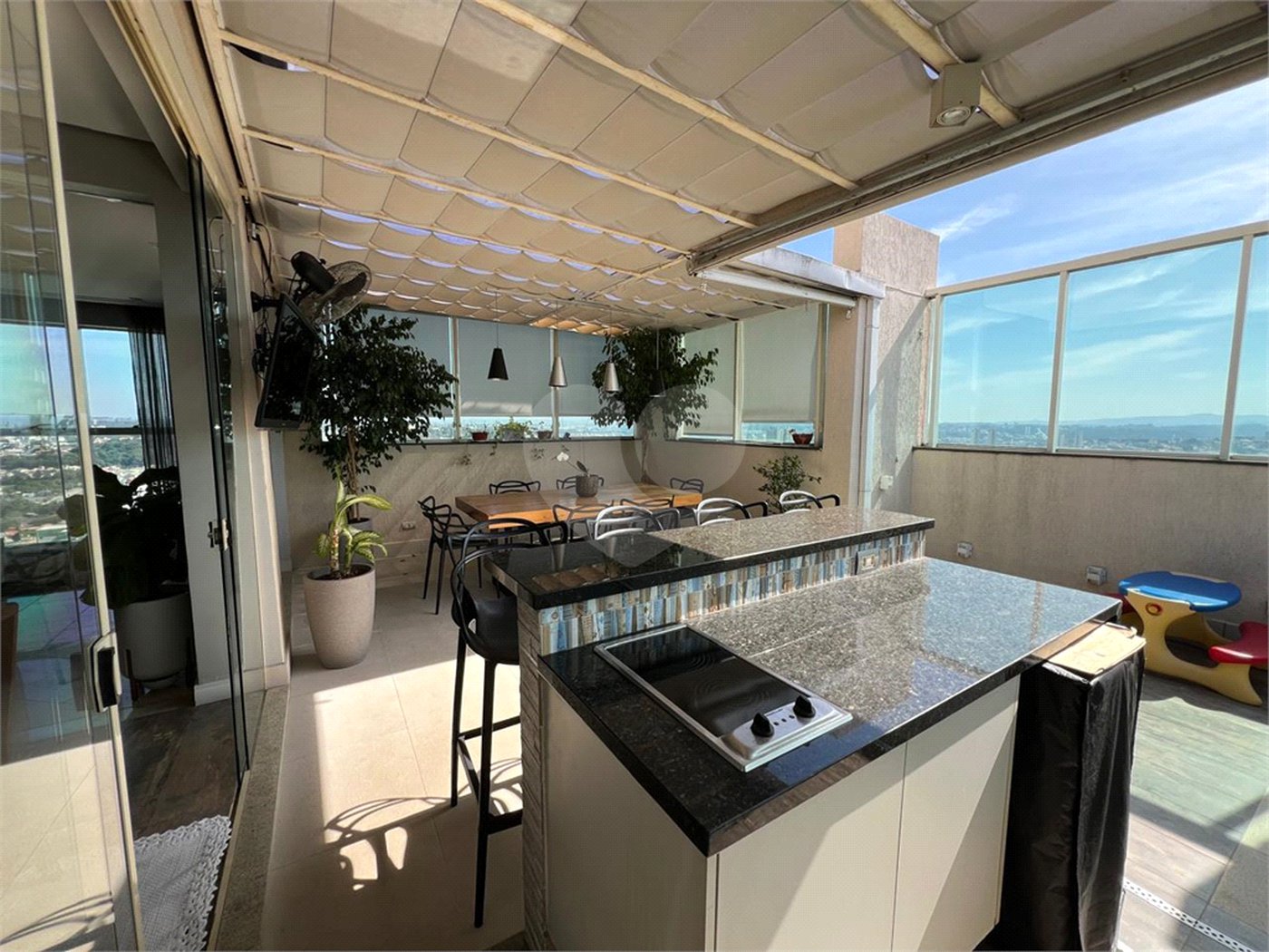 Apartamento à venda com 4 suítes em Jardim Ana Maria, Jundiaí, SP
