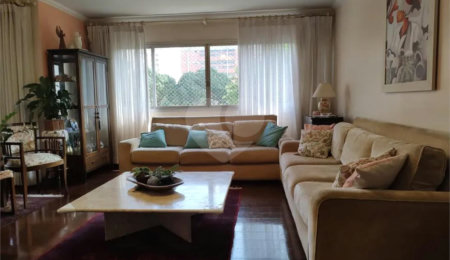 Apartamento à venda com 4 quartos, sendo 1 suíte,  em Brooklin Paulista, São Paulo, SP