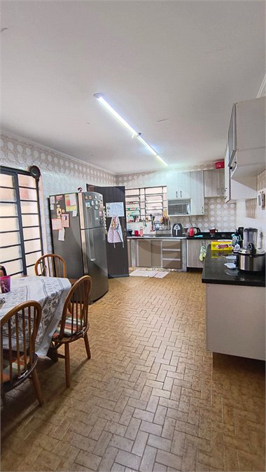 Sobrado à venda com 3 quartos em Tremembé, São Paulo, SP