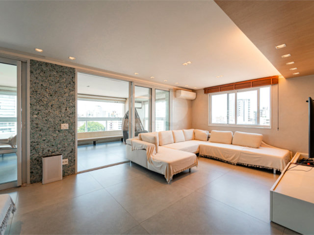 Apartamento à venda com 3 suítes em Aclimação, São Paulo, SP