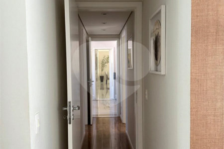 Apartamento à venda com 3 suítes em Vila Suzana, São Paulo, SP
