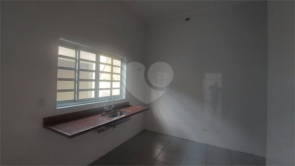Sala Comercial na Prestigiada Alameda Lucas Nogueira Garcez