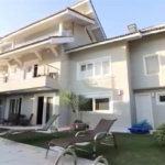Casa à venda com 5 suítes no condomínio Parque Arco Iris, Atibaia - SP