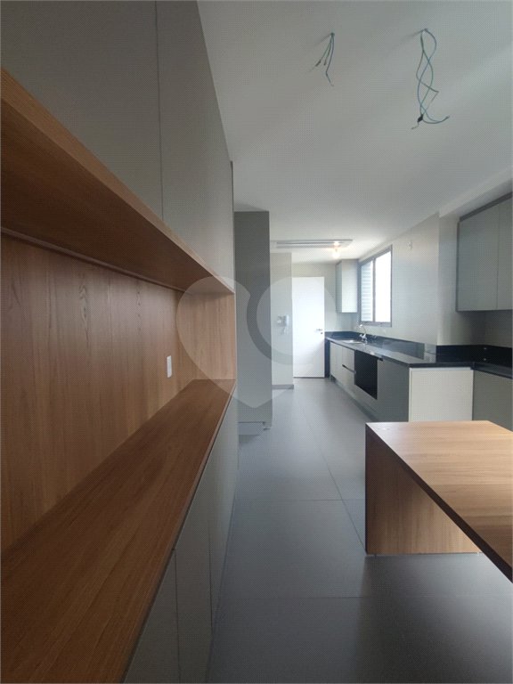 Cobertura à venda com 3 suítes em Vila Nova Conceição, São Paulo, SP