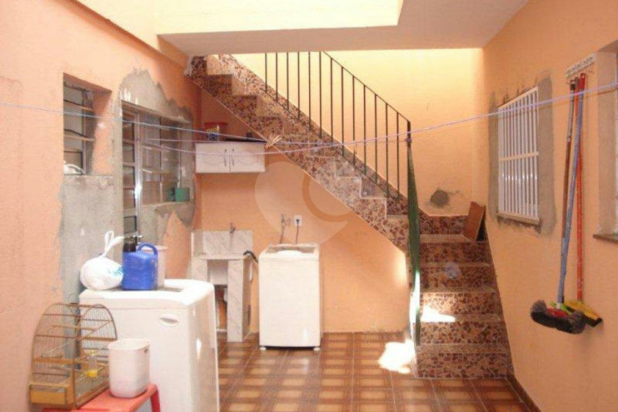 Sobrado à venda com 5 quartos, sendo 1 suíte, em Interlagos, São Paulo, SP