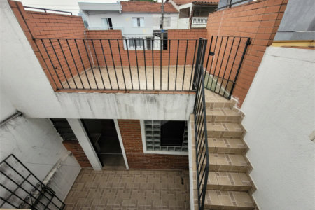 Sobrado à venda com 2 quartos em Jardim Mangalot, São Paulo, SP