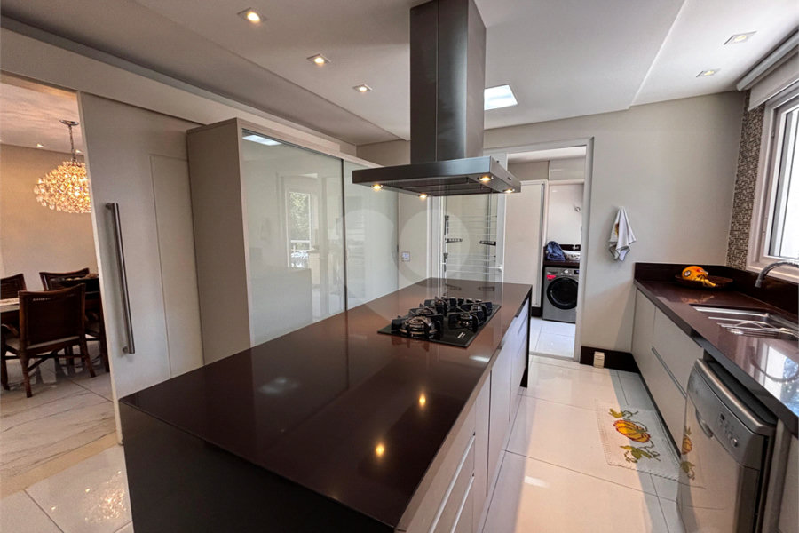 Casa à venda com 4 quartos, sendo 3 suítes, no condomínio Reserva Nova Cantareira, São Paulo - SP