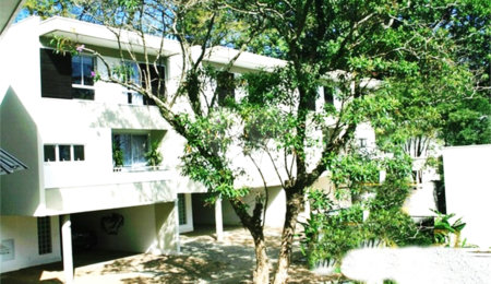 Casa à venda com 4 quartos, sendo 3 suítes, no condomínio Domus, São Paulo - SP