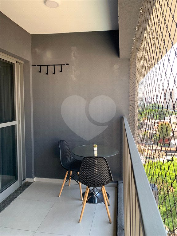 Apartamento à venda ou para alugar com 1 suíte em Cerqueira César, São Paulo, SP