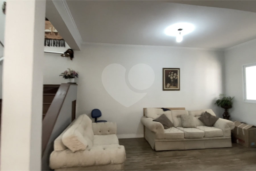 Casa à venda com 4 quartos, sendo 2 suítes, em Jardim Guanca, São Paulo, SP