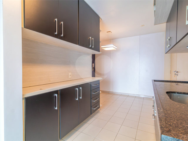 Apartamento à venda com 3 quartos em Santo Amaro, São Paulo, SP