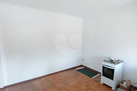 Casa à venda com 3 quartos em Vila Santana, Valinhos, SP