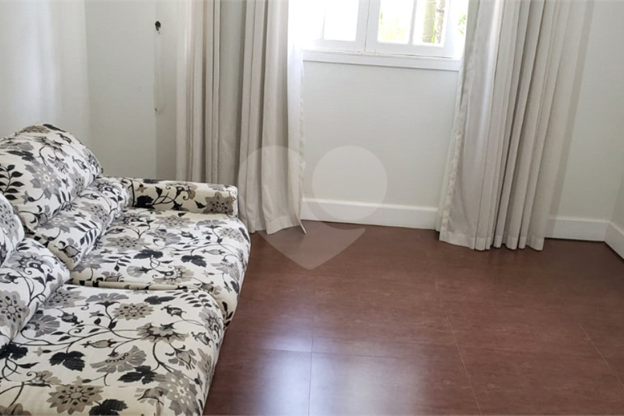 Casa à venda com 4 suítes em Pirucaia, Mairiporã, SP