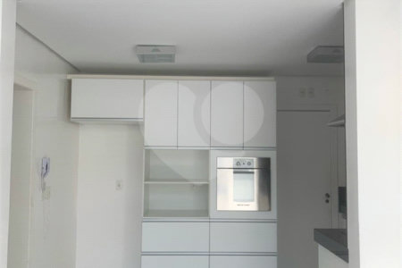 Casa à venda com 3 suítes no condomínio Villaggio Belvedere, São Paulo - SP
