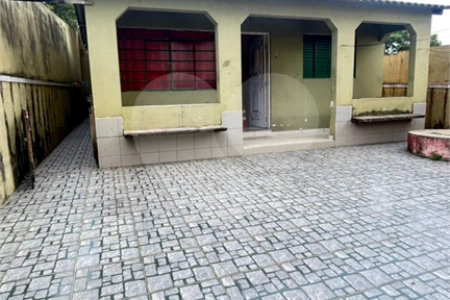 Sobrado à venda com 5 quartos em Pununduva, Cotia, SP