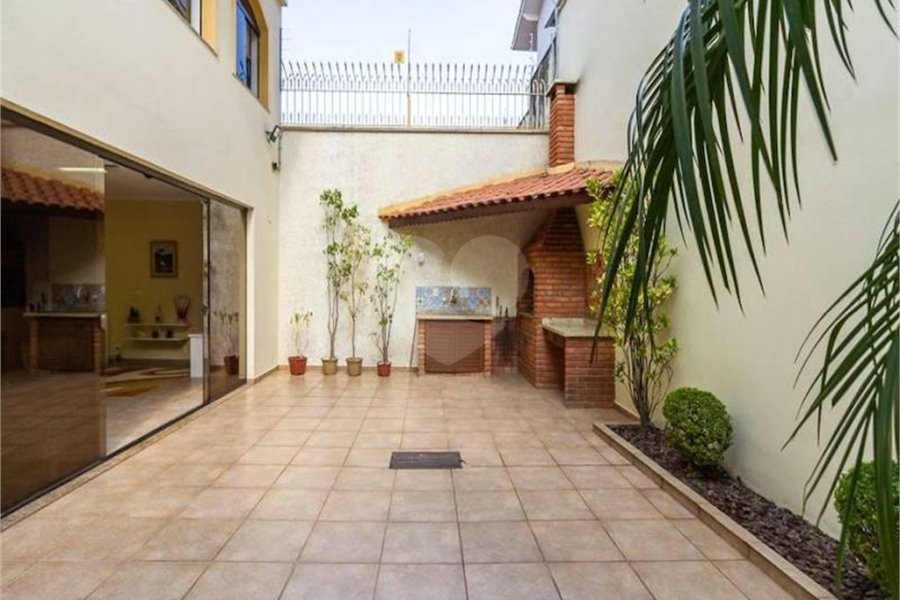 Sobrado à venda com 4 suítes em Tremembé, São Paulo, SP