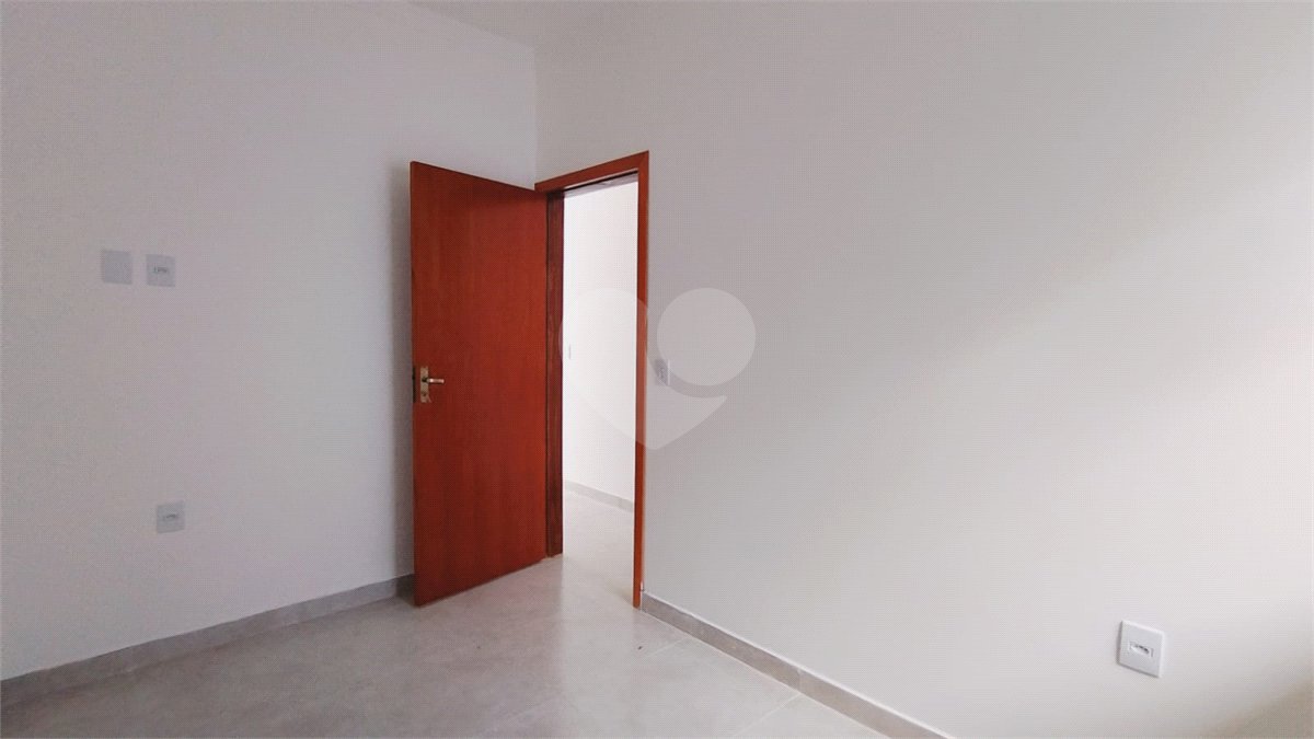 Casa de Vila à venda com 2 quartos em Jardim das Orquídeas, Sorocaba, SP