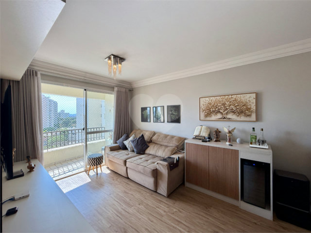 Apartamento à venda com 3 quartos, sendo 1 suíte,  em Jardim Marajoara, São Paulo, SP