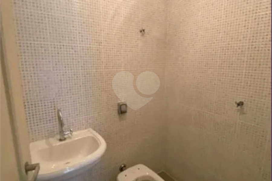 Sobrado à venda ou para alugar com 5 quartos, sendo 3 suítes, em Santana, São Paulo, SP