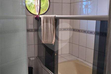 Sobrado à venda com 3 quartos, sendo 1 suíte,  em Conjunto Residencial Vista Verde, São Paulo, SP