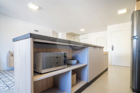 Apartamento à venda com 3 suítes em Jurerê, Florianópolis, SC