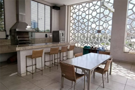 Apartamento à venda com 3 quartos, sendo 1 suíte,  em Jardim Vazani, São Paulo, SP