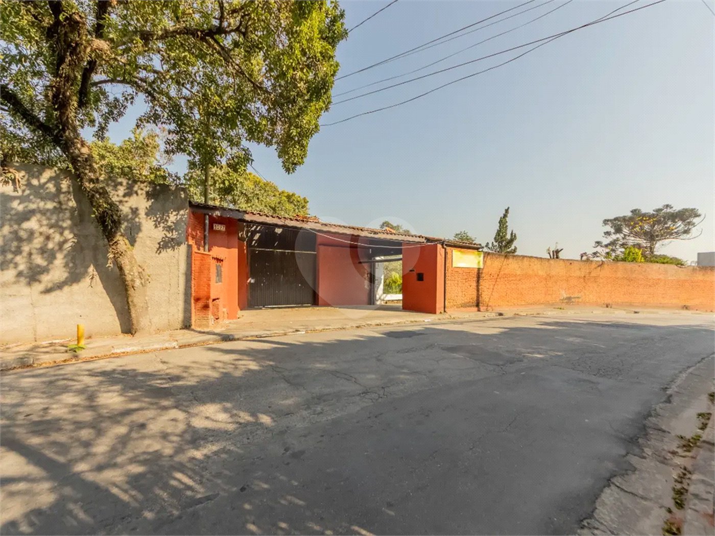 Casa à venda ou para alugar com 5 quartos, sendo 3 suítes, em Chácara Pavoeiro, Cotia, SP